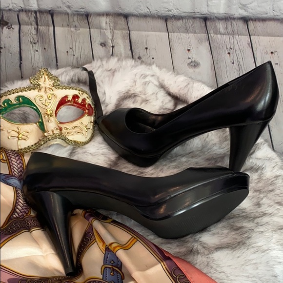 size 11 platform heels